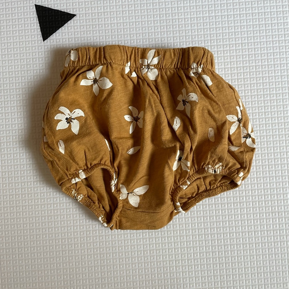 Rylee + Cru hibiscus bloomers 6-12m